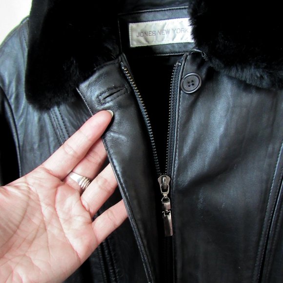 VTG 90s Faux Fur Collar Black Leather Jacket Y2K Leather Jacket Chic Modern Fit - Picture 12 of 16